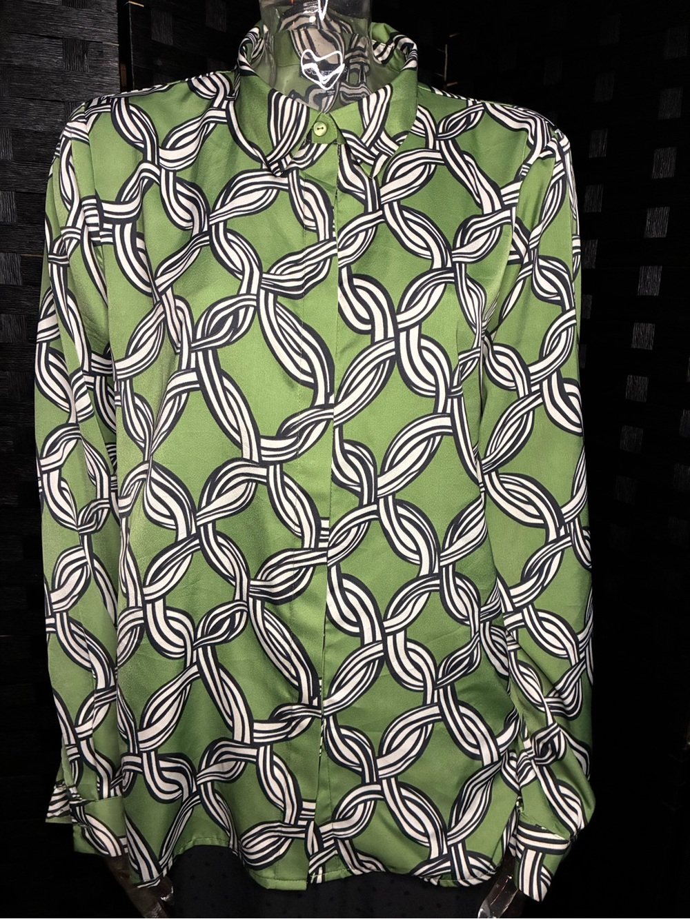 Green Geometric Button-Down Shirt - Sleek Office Staple